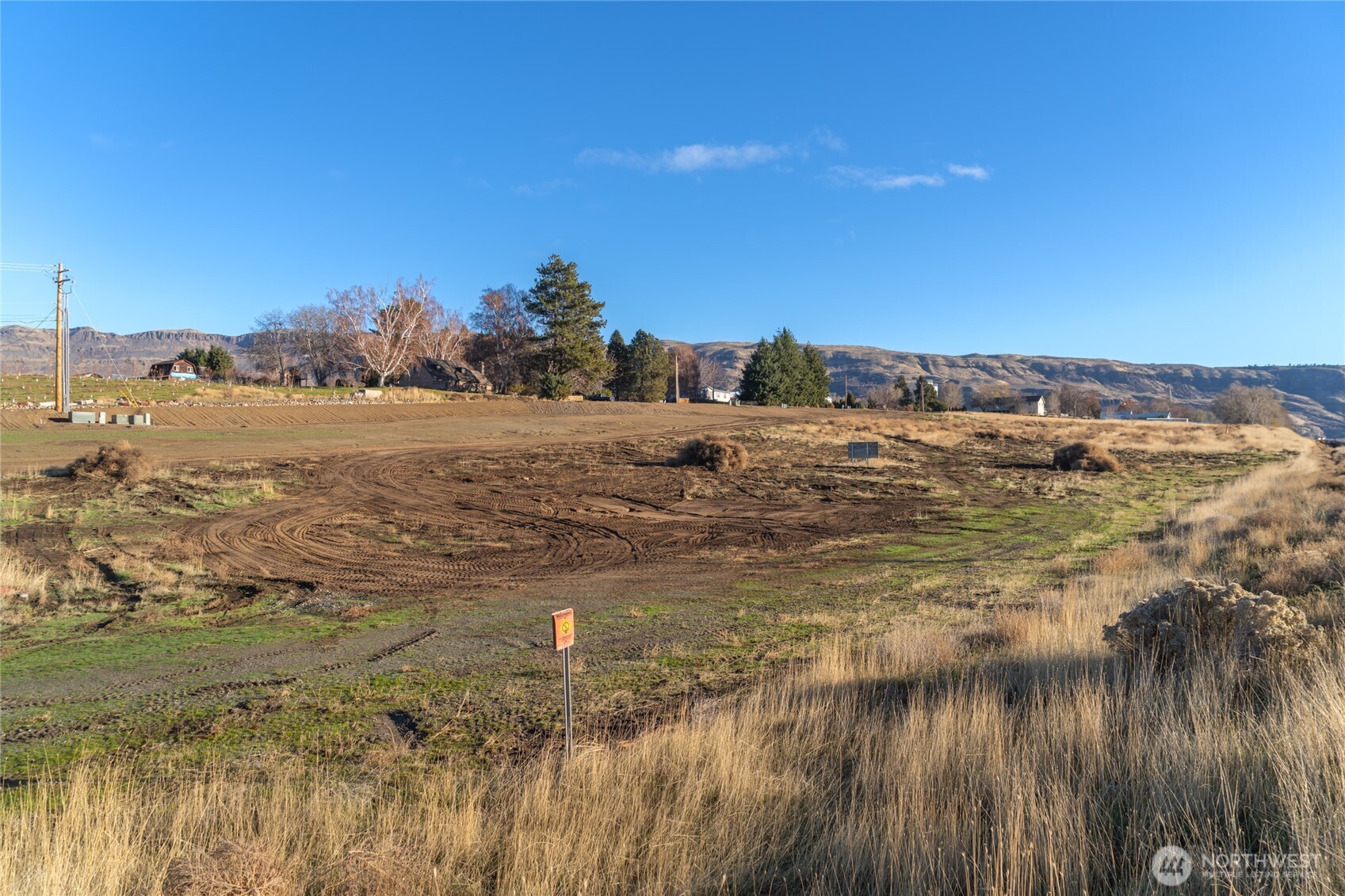 0 Riverside Drive Rock Island, WA 98850 - Photo 24 of 31 a view of an ocean and beach