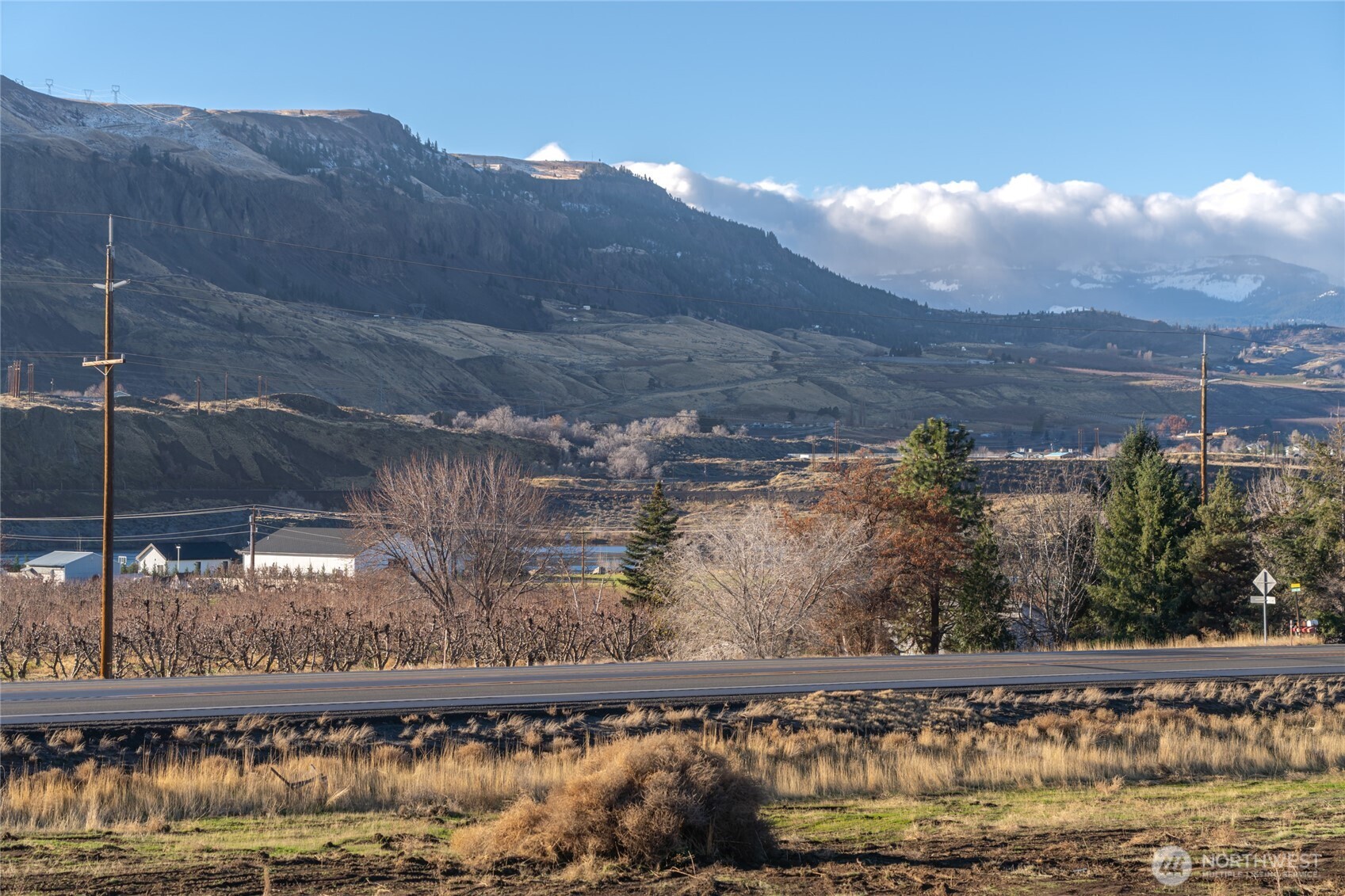 0 Riverside Drive Rock Island, WA 98850 - Photo 30 of 31 a view of a swimming pool with a yard