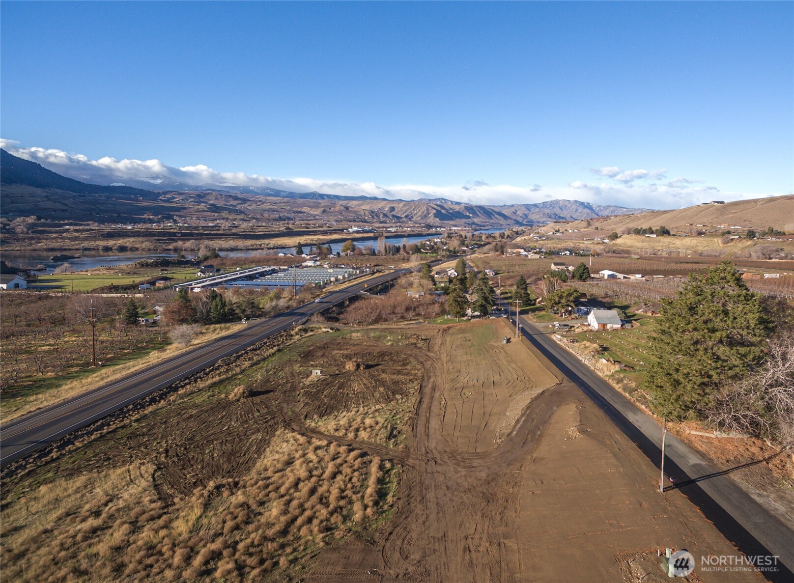 0 Riverside Drive Rock Island, WA 98850 - Photo 4 of 31 a view of a city from a balcony