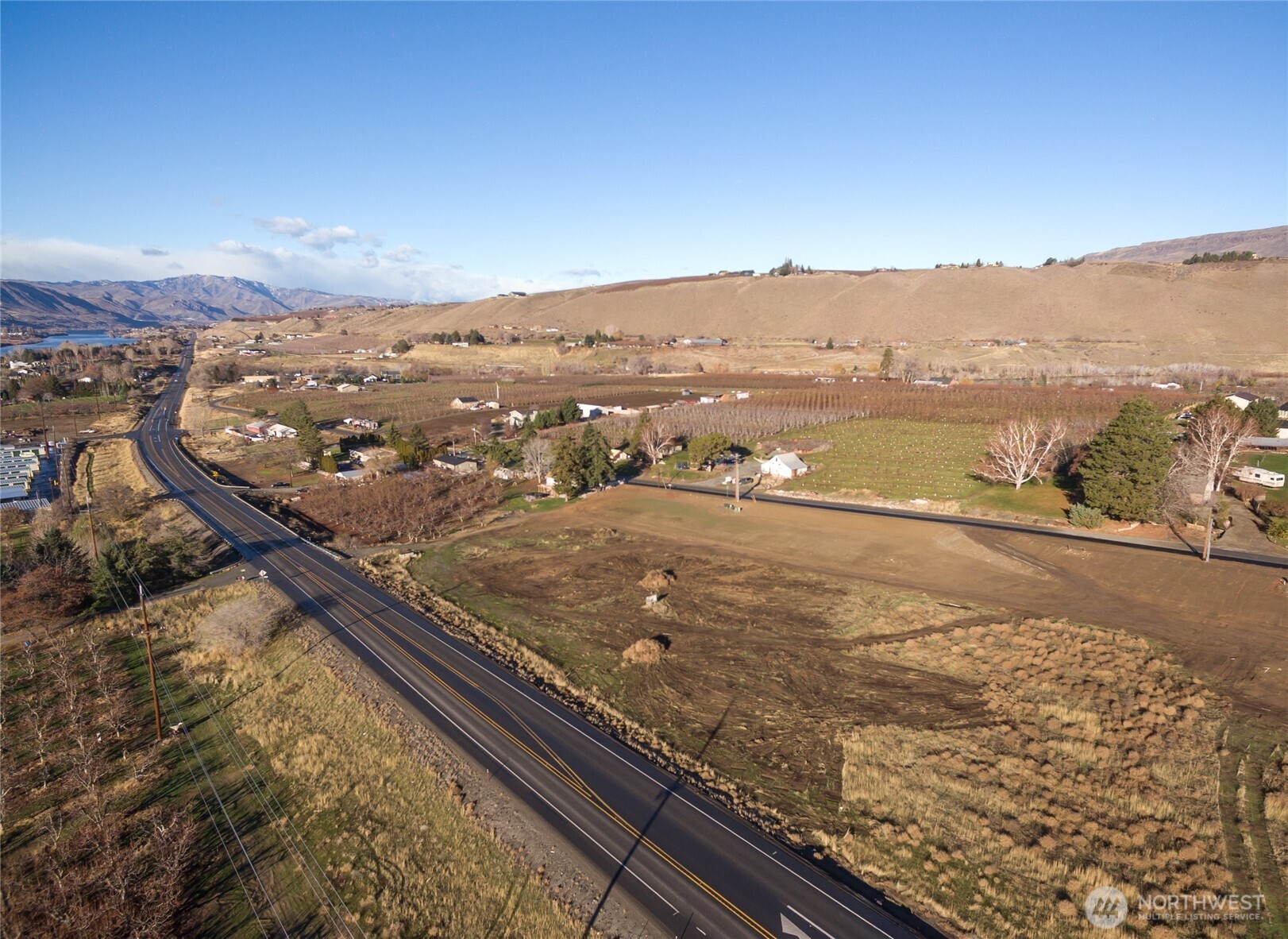 0 Riverside Drive Rock Island, WA 98850 - Photo 7 of 31 a view of an ocean