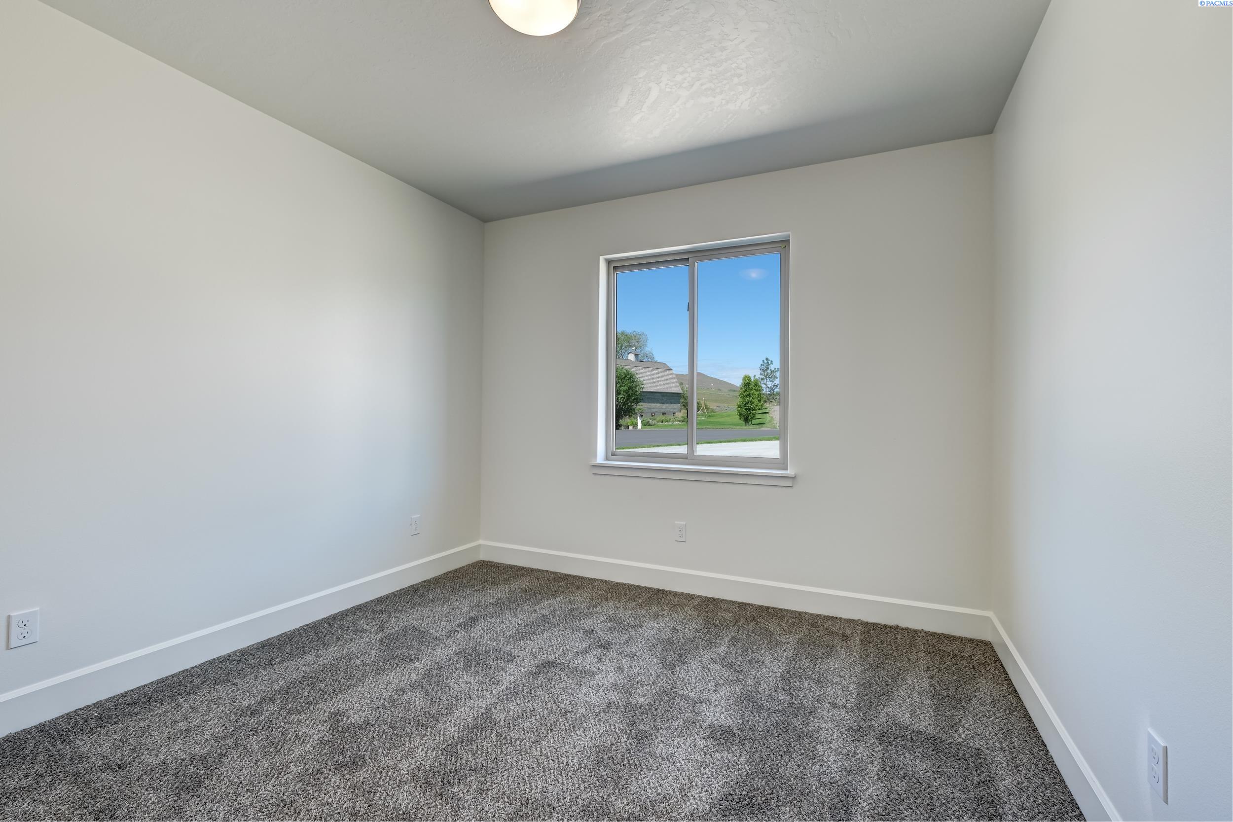 1804 Kendall Road Benton City, WA 99320 - Photo 18 of 25 Gallery Image 18