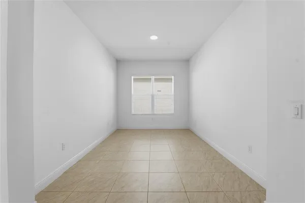 $3,200 | 30588 Chesapeake Bay Drive, Wesley Chapel, FL 33543