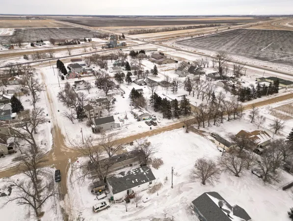 $205,000 | 210 Aldrich Avenue, Argusville, ND 58005