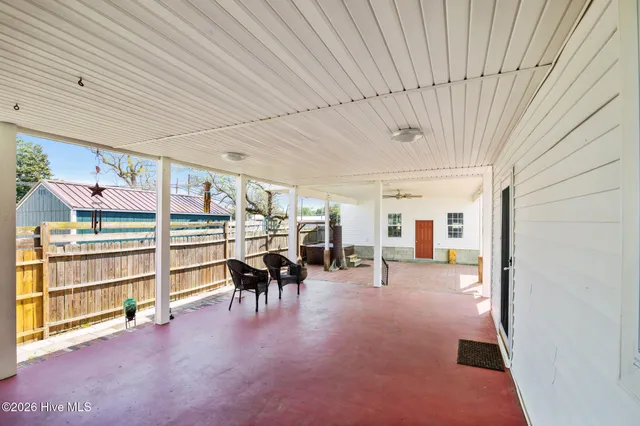 $450,000 | 116 West Jones Street, Trenton, NC 28585