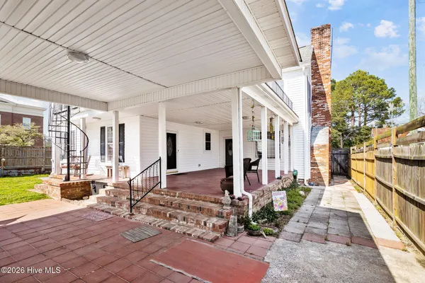 $420,000 | 116 West Jones Street, Trenton, NC 28585