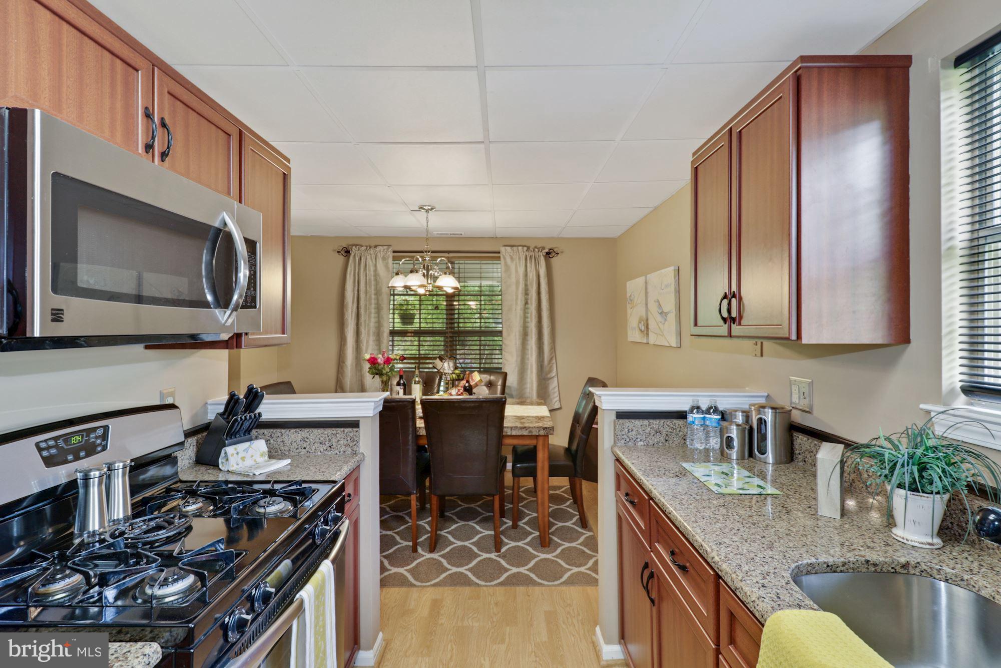 232 Tavistock Cherry Hill, NJ 08034 - Photo 13 of 32 Kitchen/Dining Room