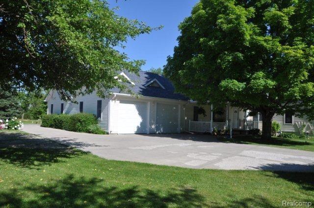 2383 North Morrish Road Flushing, MI 48433 - Photo 3 of 32 left side.jpg