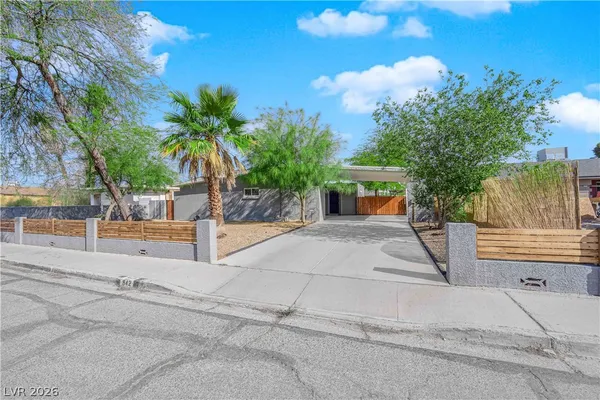 $3,200 | 942 Westminster Avenue, Las Vegas, NV 89119
