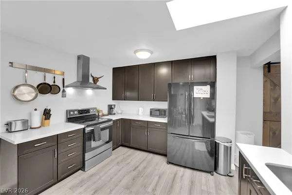 $3,200 | 942 Westminster Avenue, Las Vegas, NV 89119