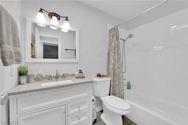 $3,200 | 942 Westminster Avenue, Las Vegas, NV 89119