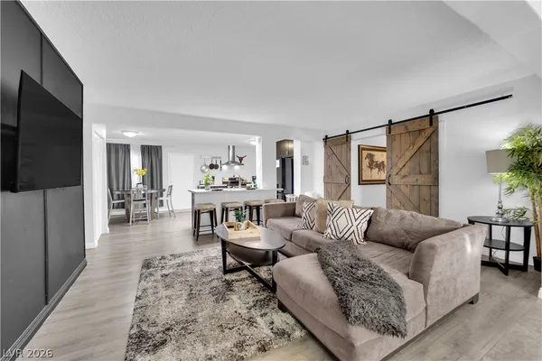 $3,200 | 942 Westminster Avenue, Las Vegas, NV 89119