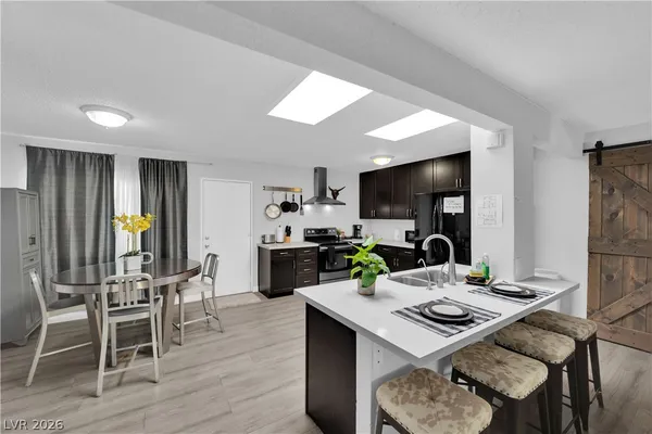 $3,200 | 942 Westminster Avenue, Las Vegas, NV 89119