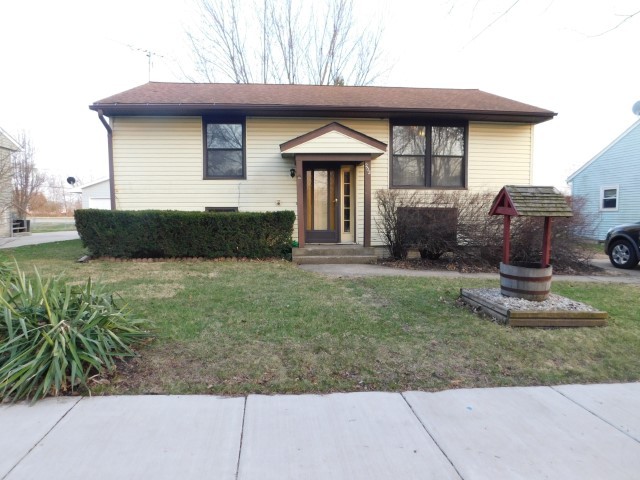 202 Irene Avenue Rochelle, IL 61068 - Photo 1 of 22