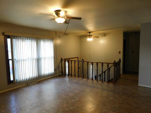 202 Irene Avenue Rochelle, IL 61068 - Photo 3 of 22
