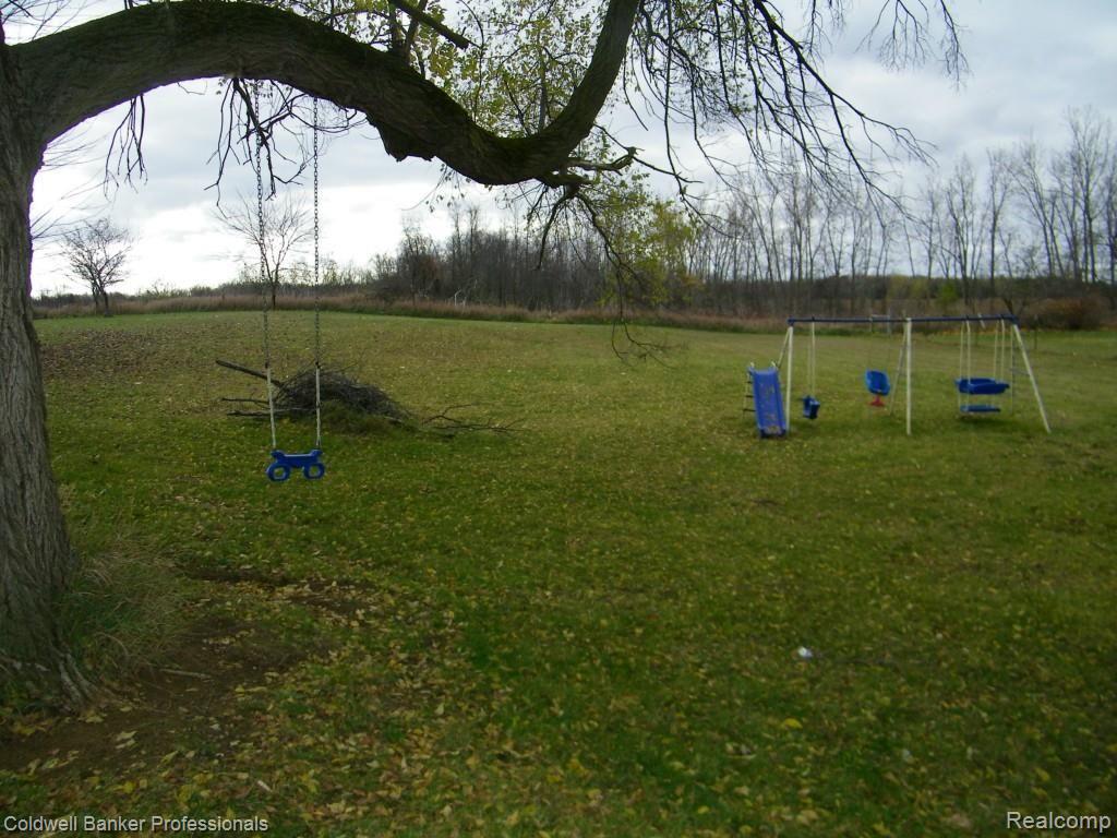 1866 East Brown Road Mayville, MI 48744 - Photo 4 of 4 100_6279.jpg