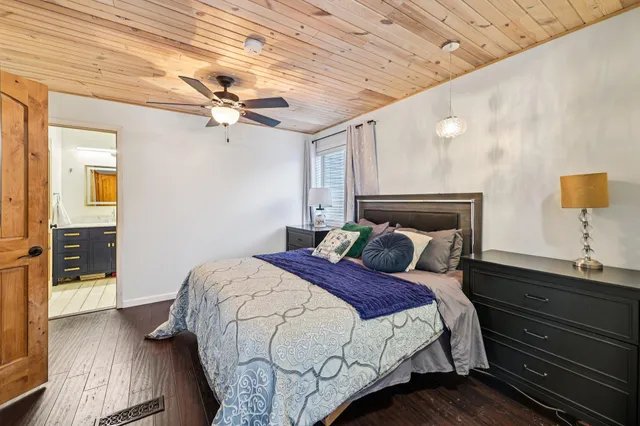 $399,900 | 11576 Bristol Road, Chisago City, MN 55013