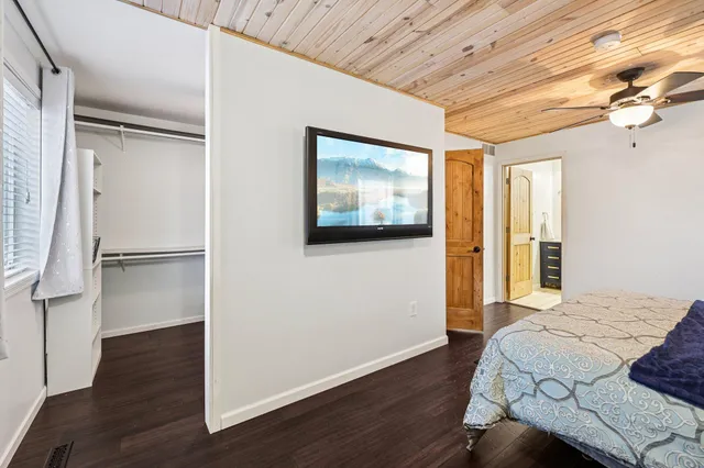 $399,900 | 11576 Bristol Road, Chisago City, MN 55013