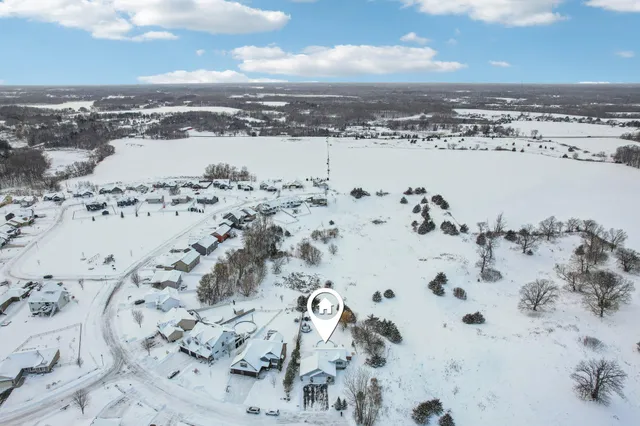 $399,900 | 11576 Bristol Road, Chisago City, MN 55013