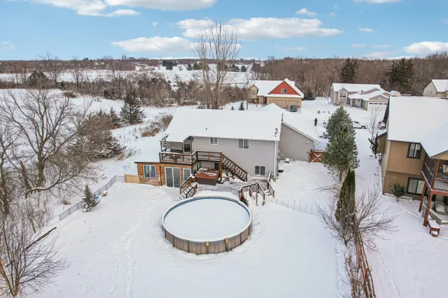 $399,900 | 11576 Bristol Road, Chisago City, MN 55013