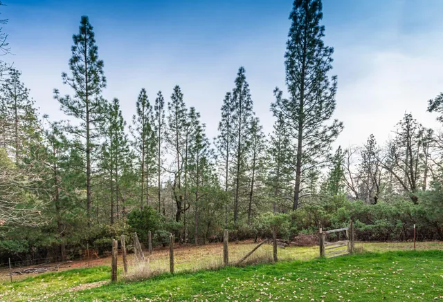 $499,900 | 13081 Pine Cone Circle, Grass Valley, CA 95945