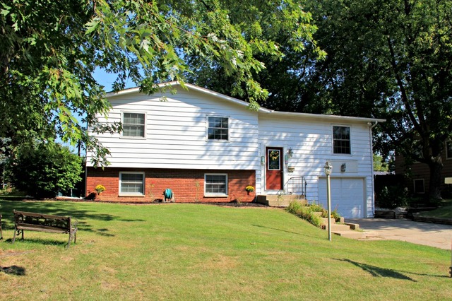 52 Marnel Road Montgomery, IL 60538 - Photo 1 of 23