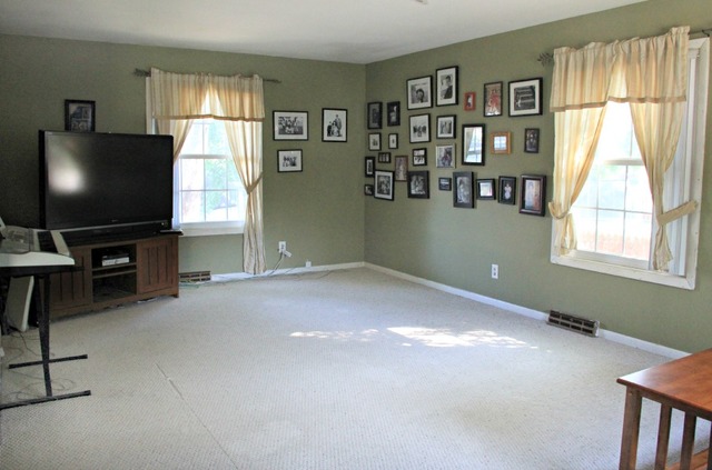52 Marnel Road Montgomery, IL 60538 - Photo 2 of 23