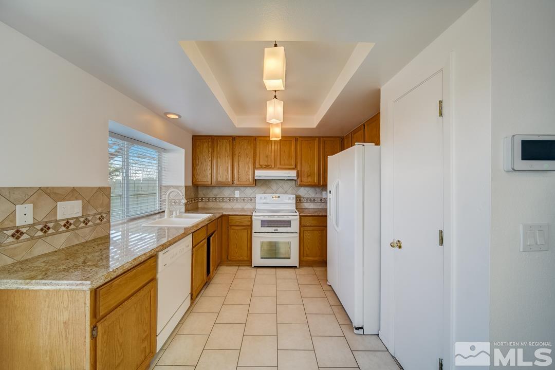 2422 Skyview Drive Reno, NV 89523 - Photo 4 of 32 Photo 4