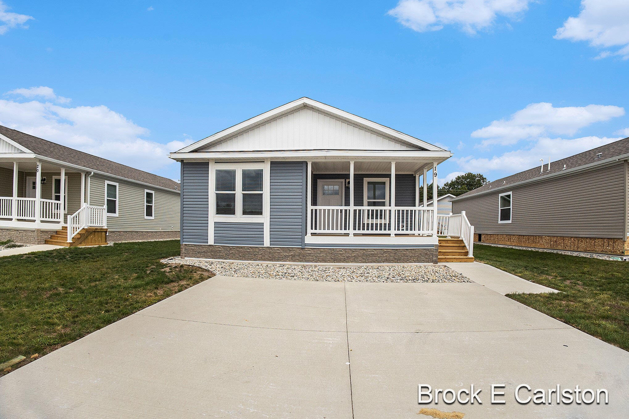 1283 East Ellis Road, Unit 19 Norton Shores, MI 49441 - Photo 1 of 23 _42A0264