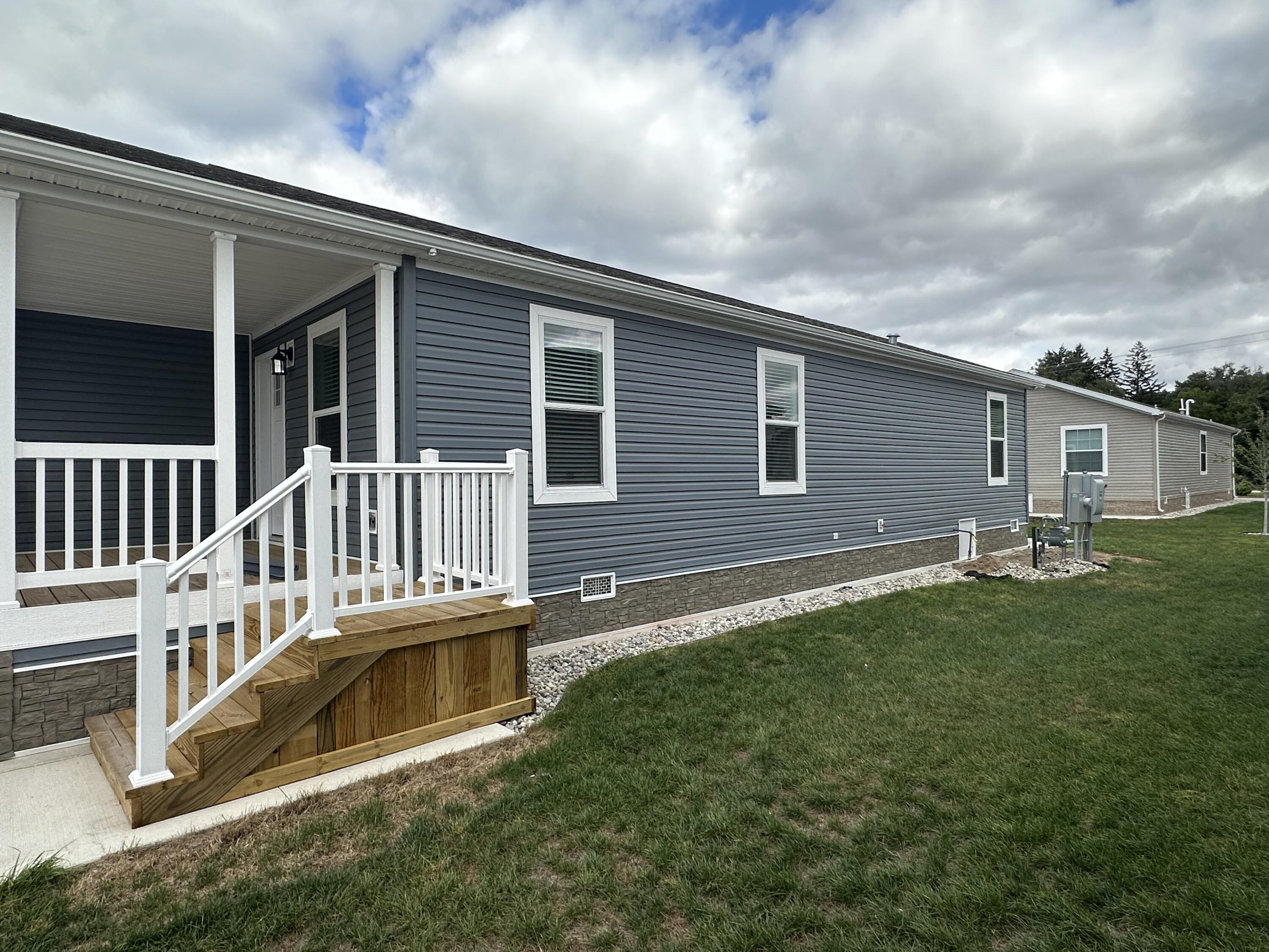 1283 East Ellis Road, Unit 19 Norton Shores, MI 49441 - Photo 4 of 23 Photo Sep 05 2025, 10 31 03 AM