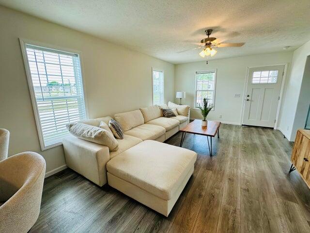 1283 East Ellis Road, Unit 19 Norton Shores, MI 49441 - Photo 6 of 23 20240808182903539269000000-o