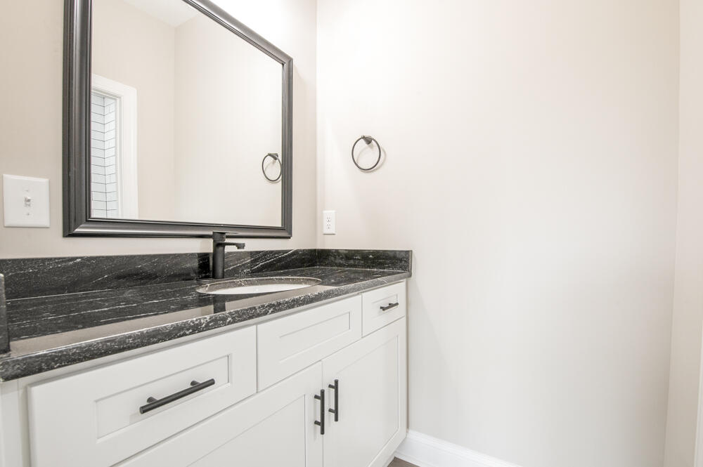 2680 Pine Log Road Warrenville, SC 29851 - Photo 16 of 27 Jack & Jill Bath!