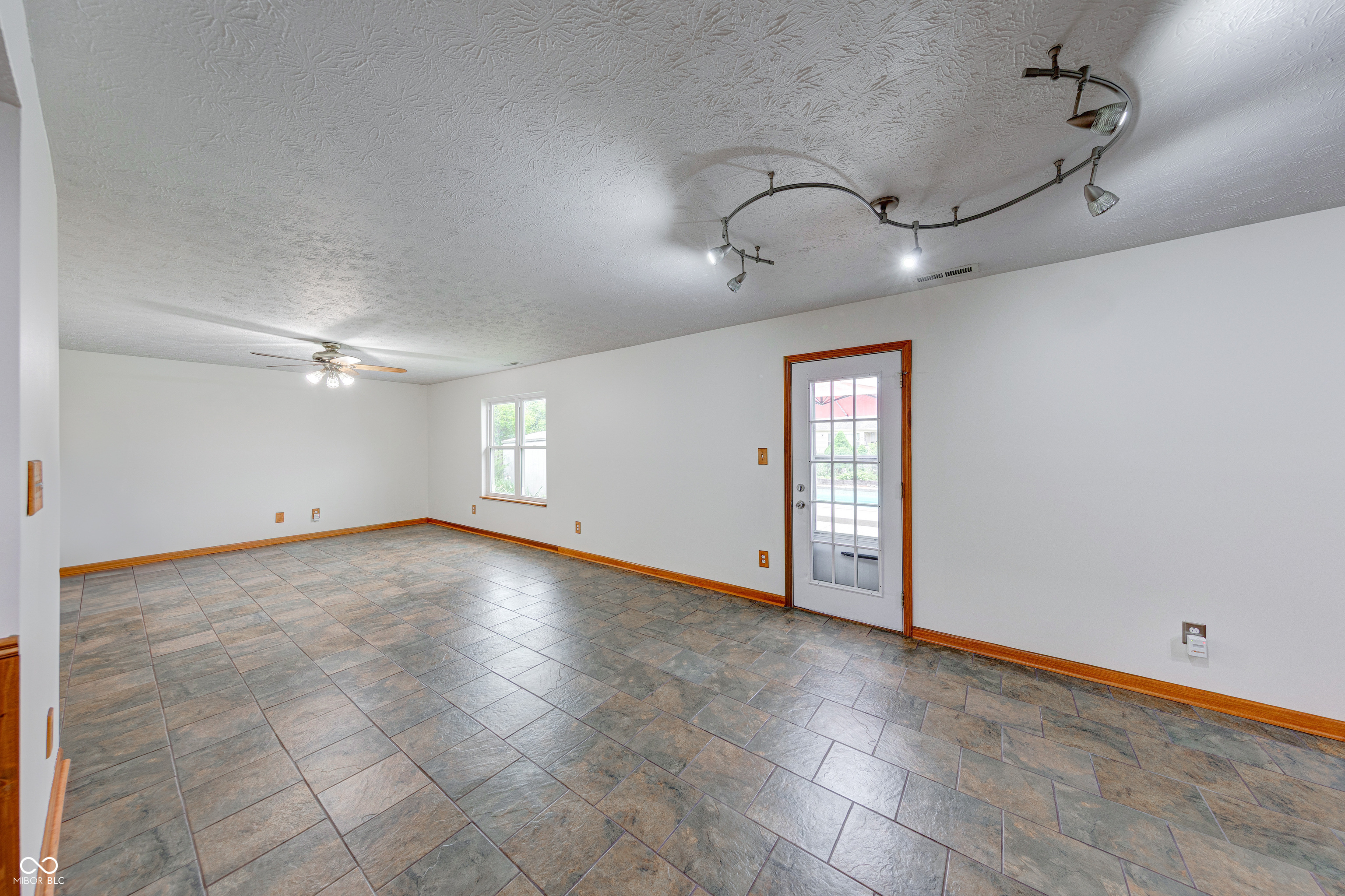 1199 Oak Leaf Road Franklin, IN 46131 - Photo 19 of 39