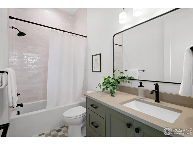 $1,236,563 | 67 Boxwood Drive, Windsor, CO 80550