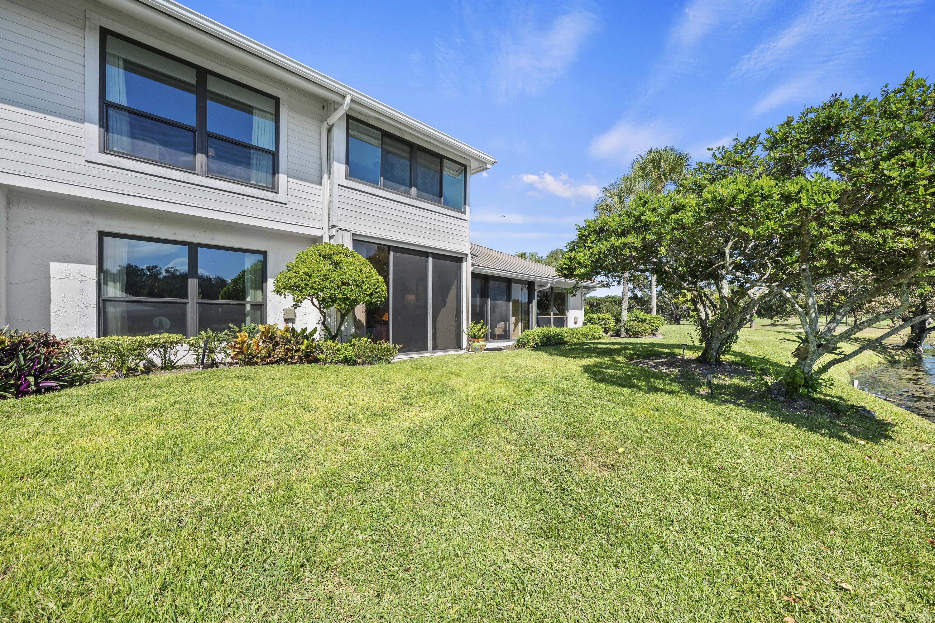 5610 Southeast Foxcross Place Stuart, FL 34997 - Photo 31 of 39 LUX_5745