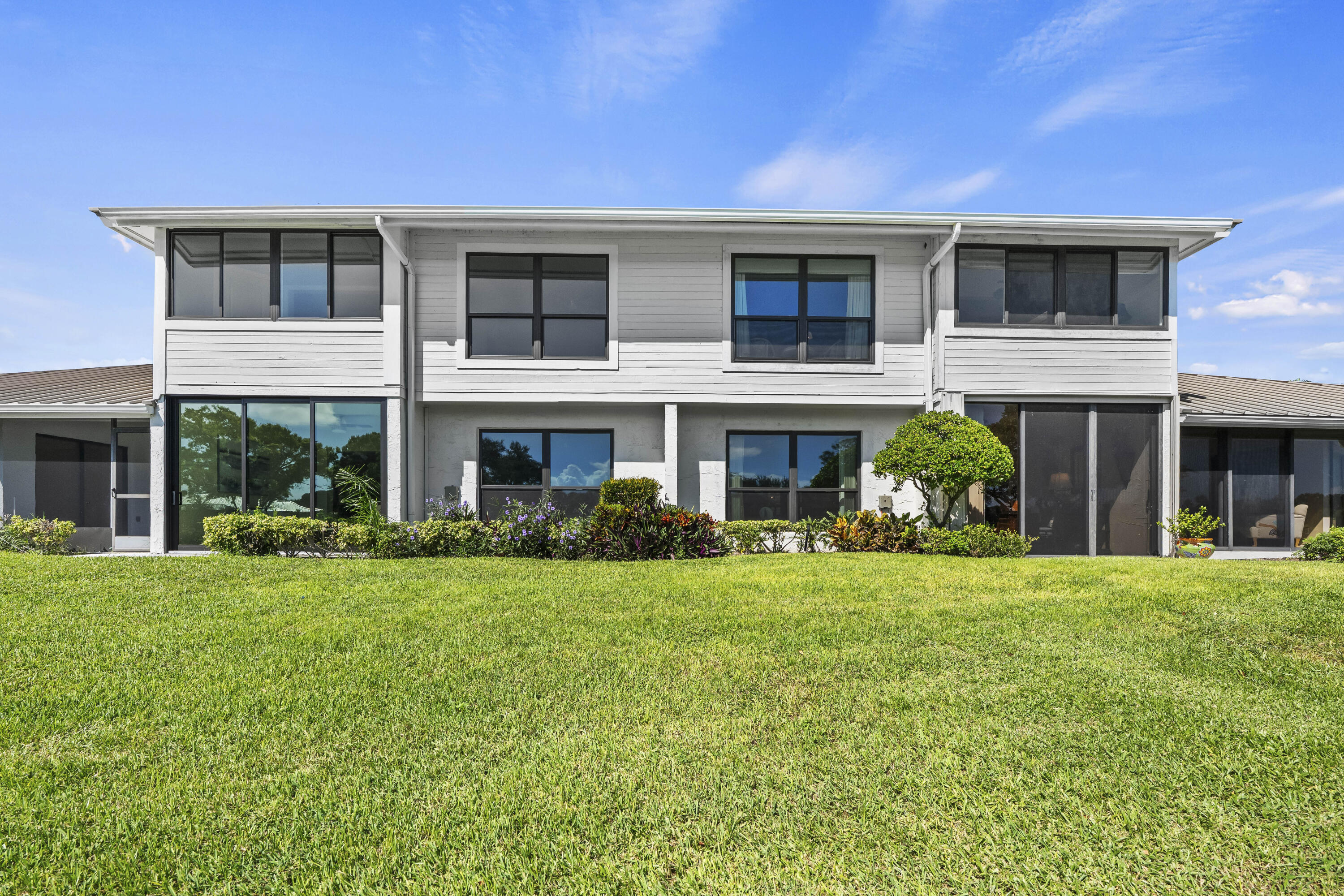 5610 Southeast Foxcross Place Stuart, FL 34997 - Photo 32 of 39 LUX_5750