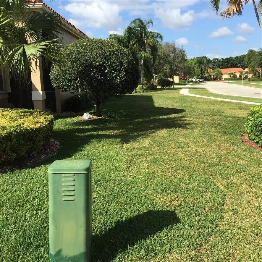 8161 Nadmar Avenue Boca Raton, FL 33434 - Photo 5 of 33 SIDE VIEW