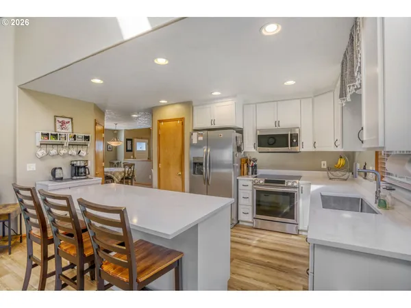 $629,000 | 1716 Southeast 10th Place, Canby, OR 97013