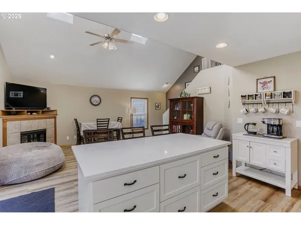 $629,000 | 1716 Southeast 10th Place, Canby, OR 97013