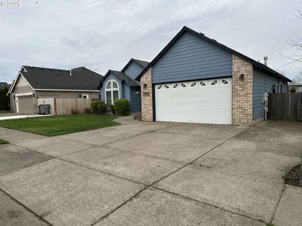$629,000 | 1716 Southeast 10th Place, Canby, OR 97013