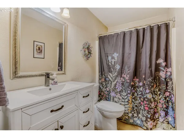 $629,000 | 1716 Southeast 10th Place, Canby, OR 97013