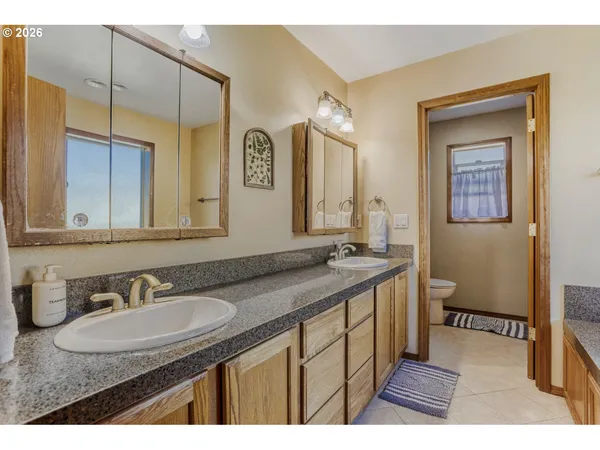 $629,000 | 1716 Southeast 10th Place, Canby, OR 97013