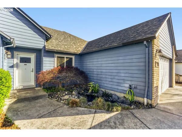 $629,000 | 1716 Southeast 10th Place, Canby, OR 97013