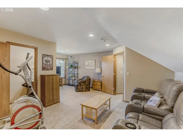 $629,000 | 1716 Southeast 10th Place, Canby, OR 97013