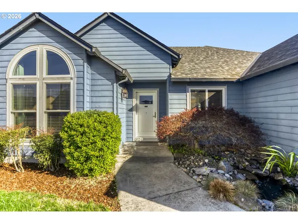 $629,000 | 1716 Southeast 10th Place, Canby, OR 97013