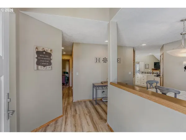 $629,000 | 1716 Southeast 10th Place, Canby, OR 97013