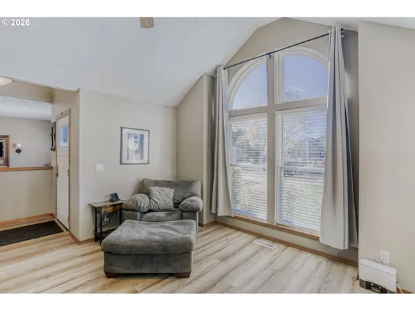 $629,000 | 1716 Southeast 10th Place, Canby, OR 97013