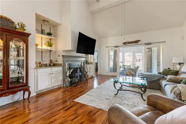 $199,900 | 73 Lake Lynn Drive, Unit 73, Harvey, LA 70058