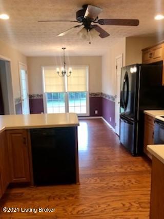 4612 Chenoweth Run Road Louisville, KY 40299 - Photo 4 of 33 BCDF44BF95B4499A9123D3F16D5B1C09