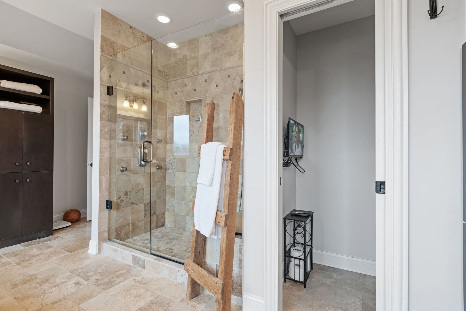 740 Bauer Road Naperville, IL 60563 - Photo 22 of 56 Gallery Image 22