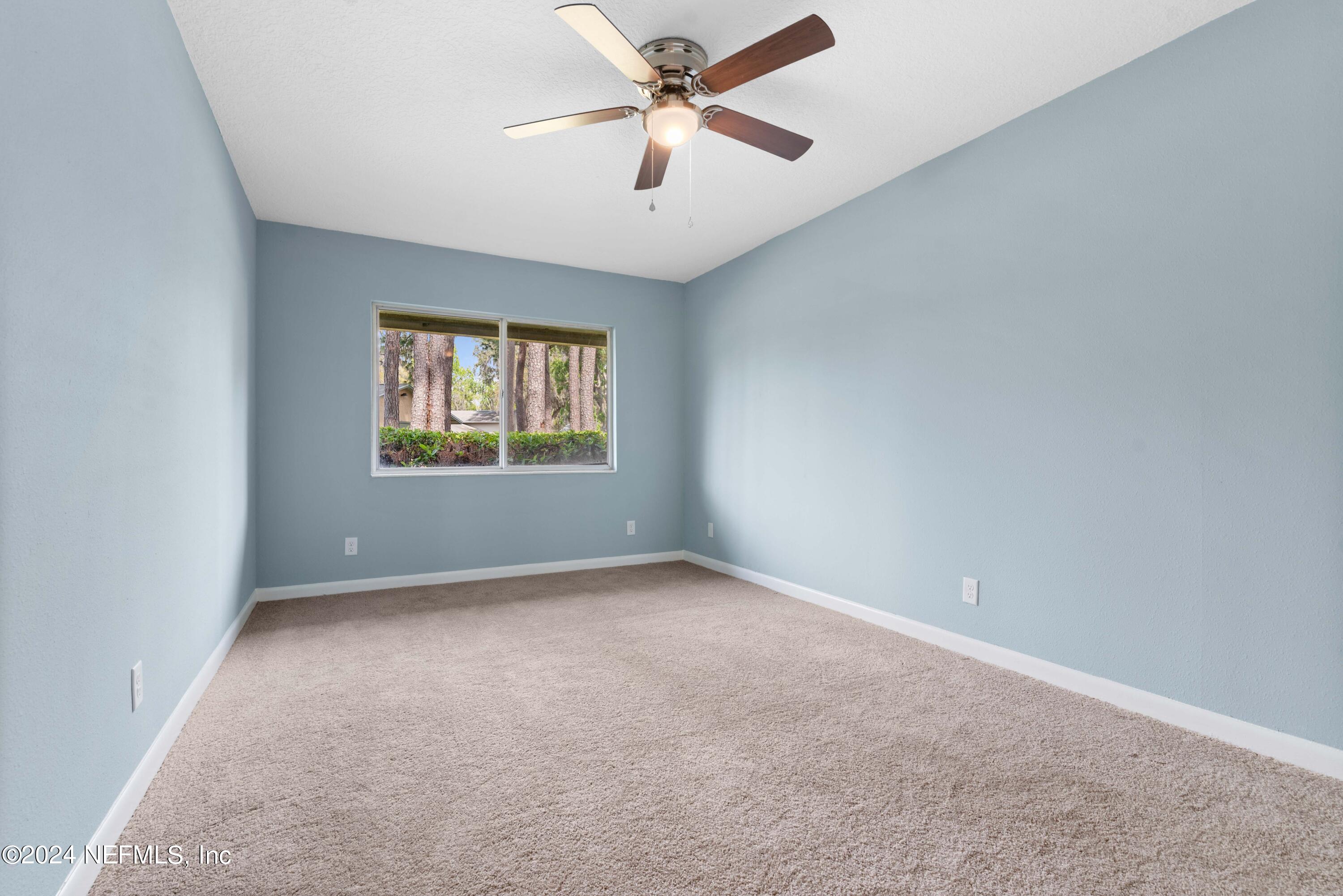 1238 The Grove Road Orange Park, FL 32073 - Photo 17 of 23 1238 The Grove Rd Interiers-11